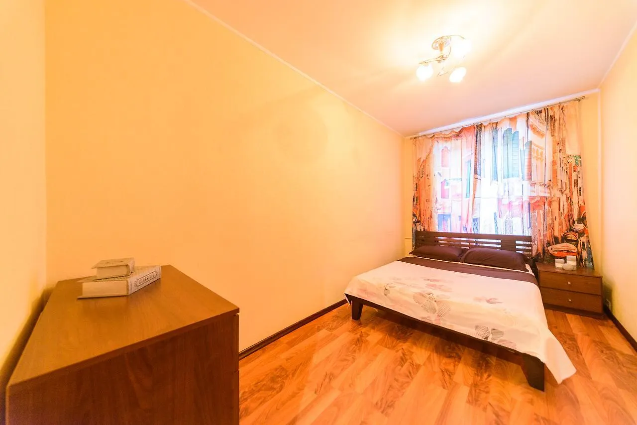 Apartment On Hryhoriia Chuprynky Kyiv